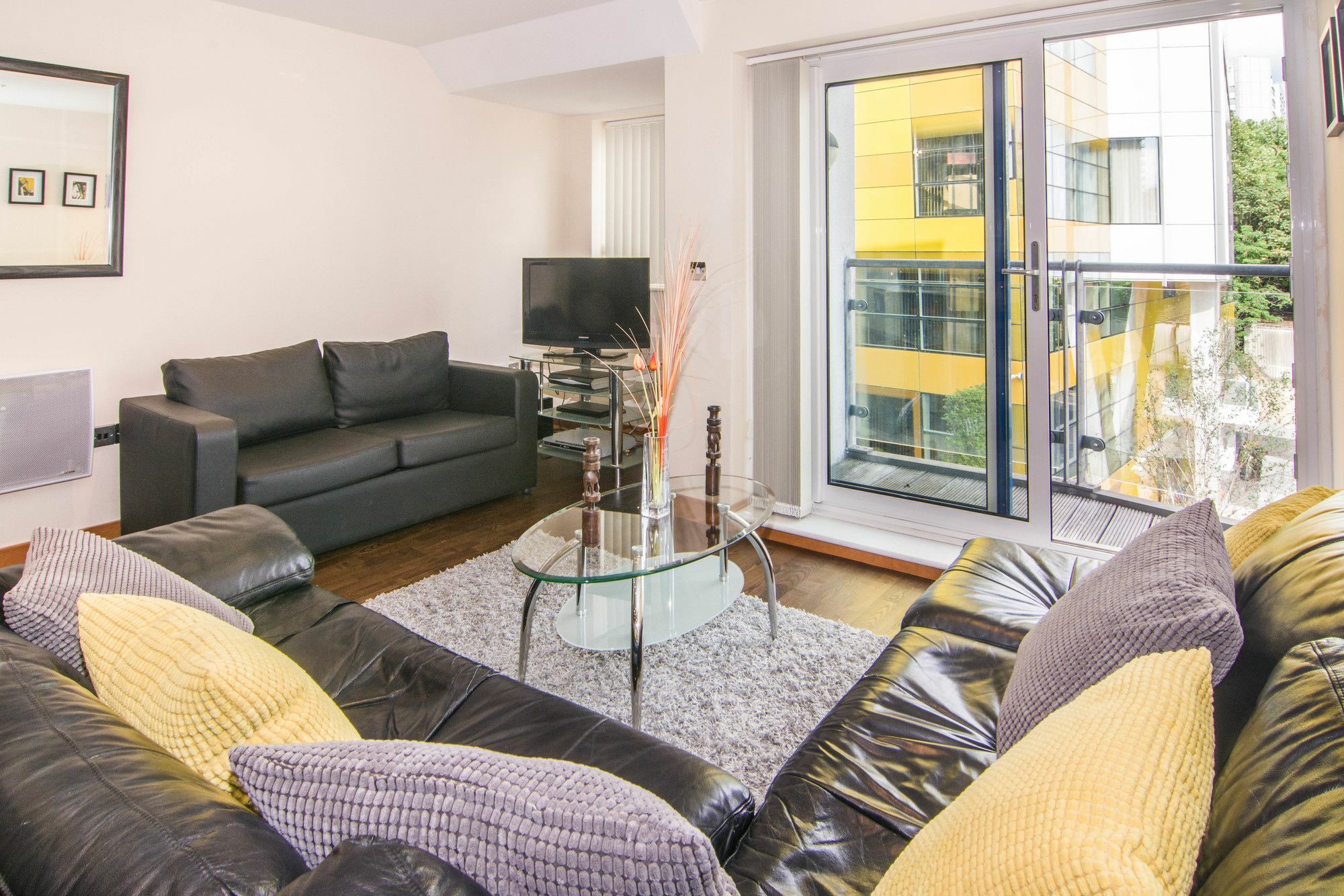 Apartment Wharf - Cuba Street Londra Esterno foto
